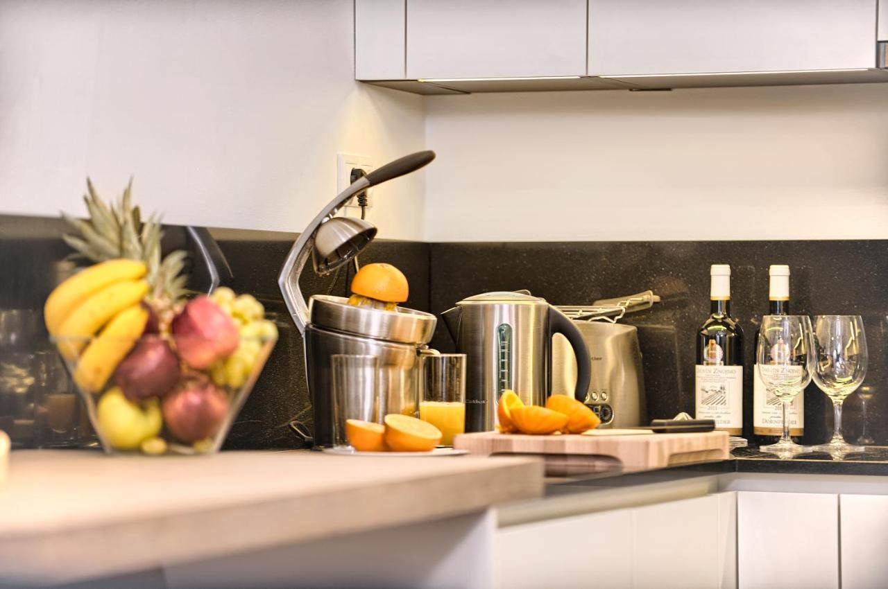 Exclusive 2 Bedroom Old Town - 2 Baths, Balcony And View - By Apartment Prague